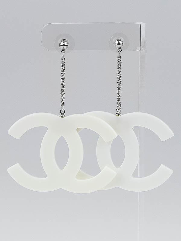 DIOR 30 Montaigne Earrings Gold-finish Metal And White Resin Beads